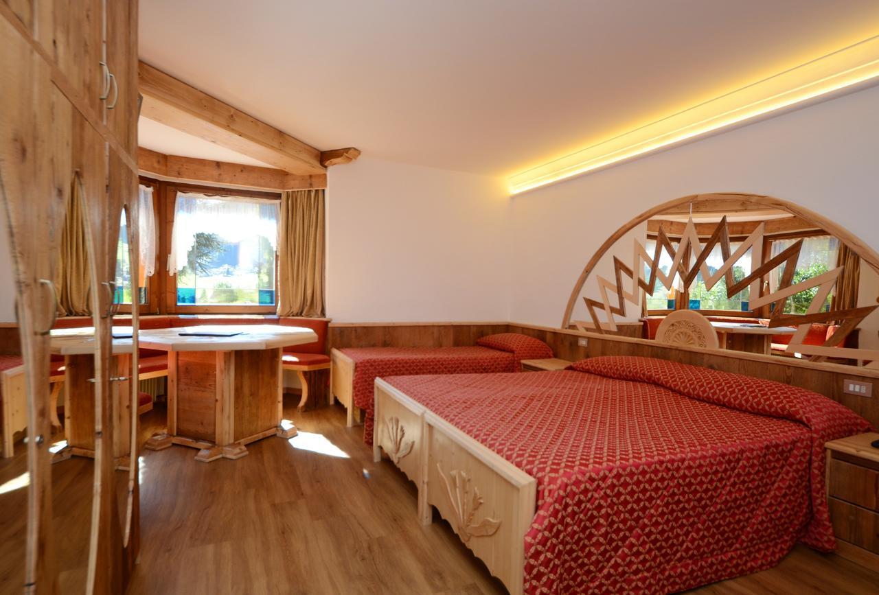 Hotel La Soldanella モエナ エクステリア 写真