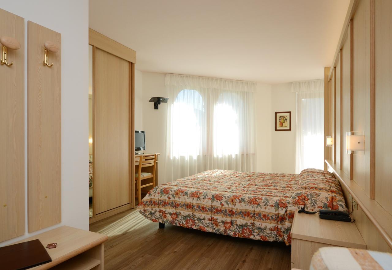 Hotel La Soldanella モエナ エクステリア 写真