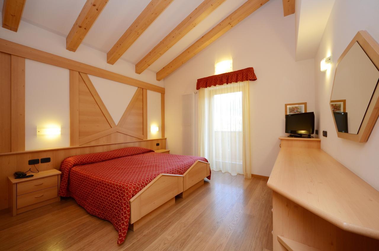 Hotel La Soldanella モエナ エクステリア 写真