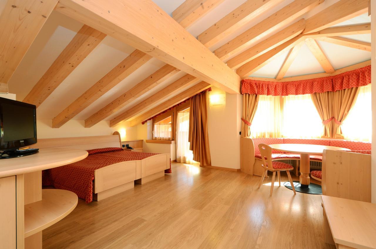 Hotel La Soldanella モエナ エクステリア 写真