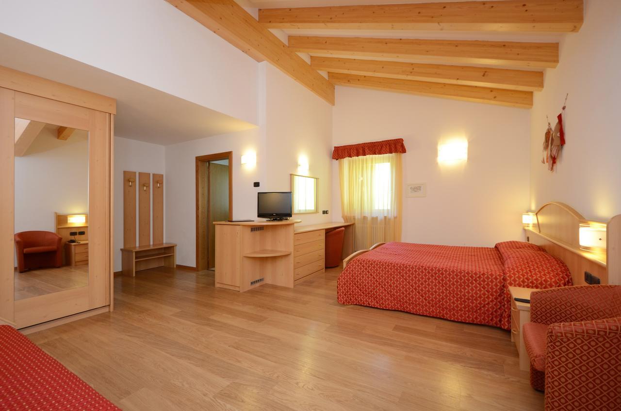 Hotel La Soldanella モエナ エクステリア 写真