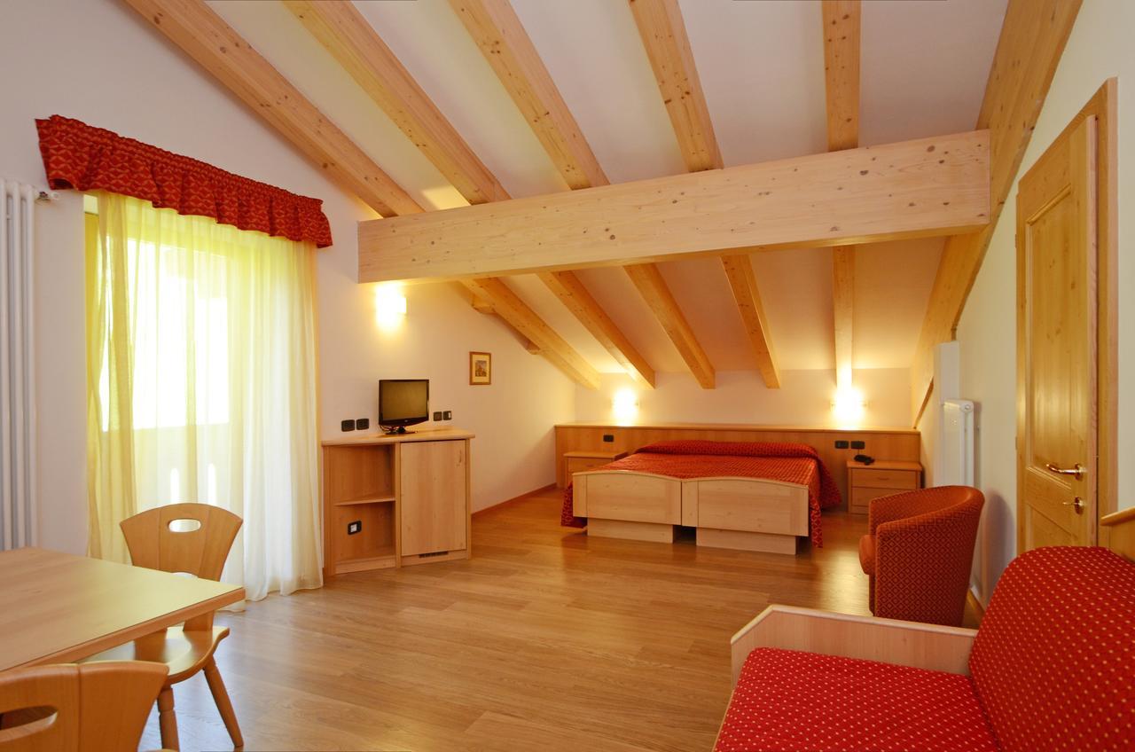 Hotel La Soldanella モエナ エクステリア 写真
